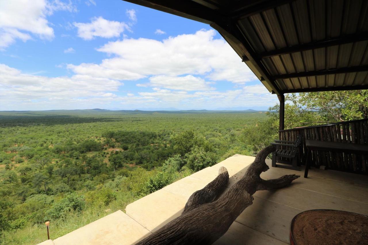 Sable Creek Safari Lodge Тзанеен Екстериор снимка