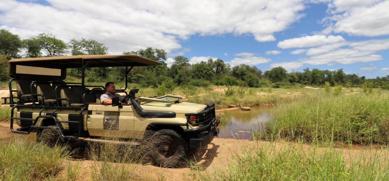 Sable Creek Safari Lodge Тзанеен Екстериор снимка