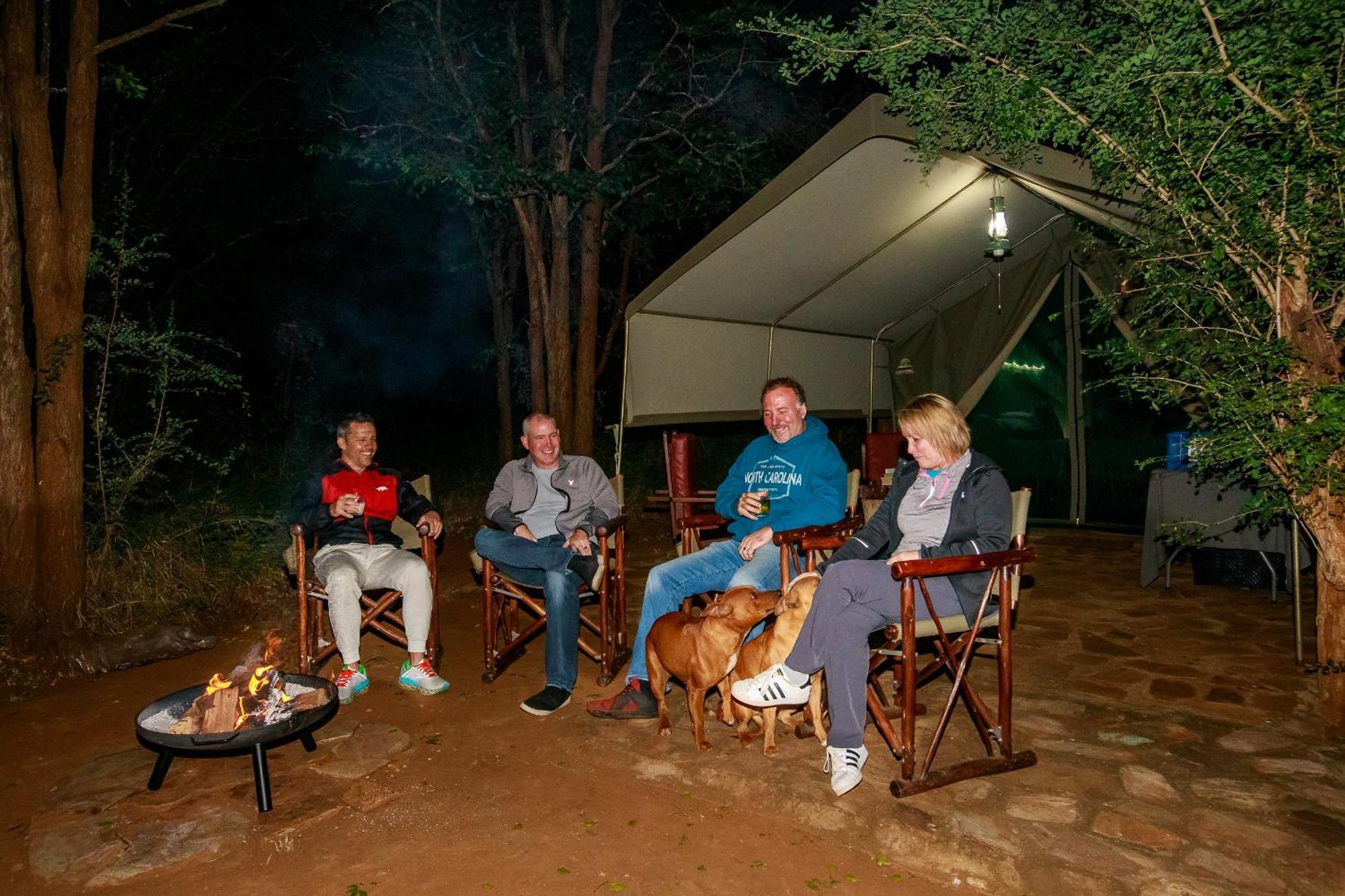 Sable Creek Safari Lodge Тзанеен Екстериор снимка